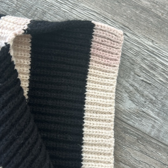 SALE • & Other Stories • Chunky Striped Sweater (read post) - Picture 8 of 9